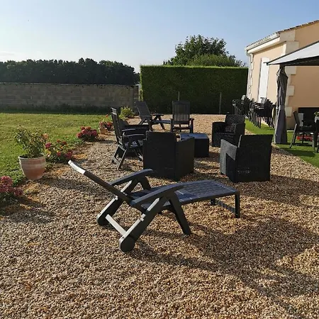 Le Nid Des Deux Aigles Bed & Breakfast